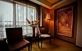 Shanghai Howard Johnson All Suites Hotel